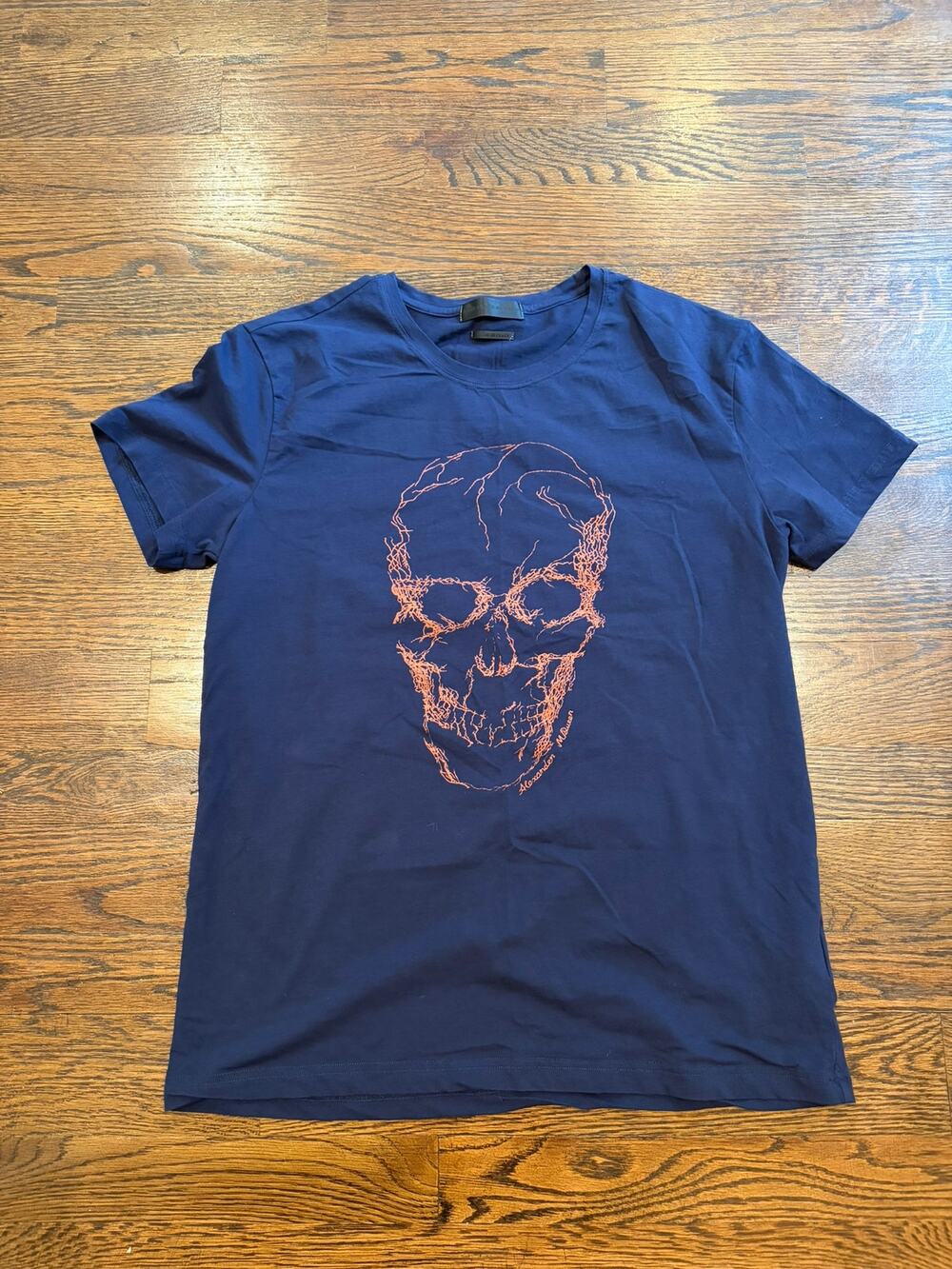 Alexander McQueen men's navy t shirt with orange skull graphic sz Large